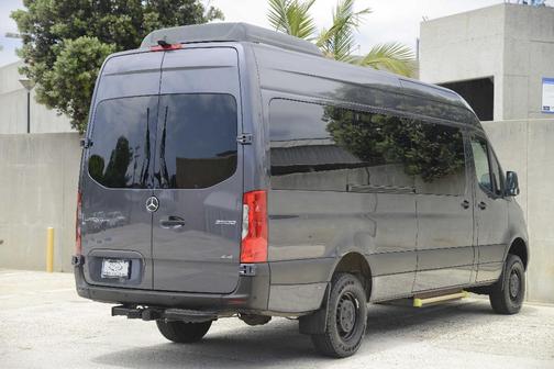 2019 Mercedes-Benz Sprinter 2500 HIGH ROOF W/170 WB