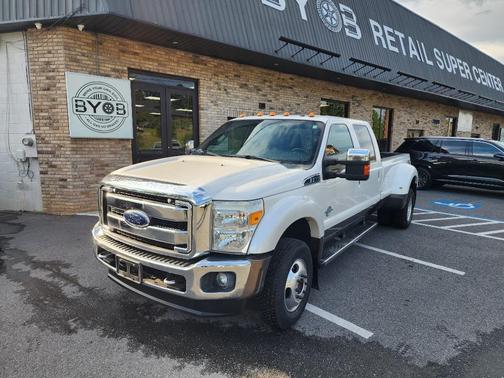 White 2016 Ford F-350 Lariat