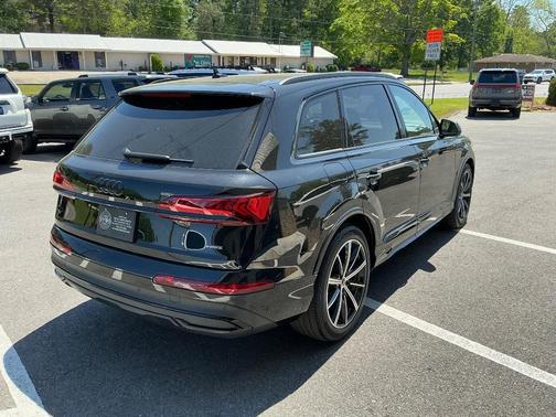 2023 Audi Q7 55 Prestige