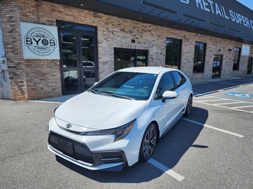 White 2022 Toyota Corolla SE
