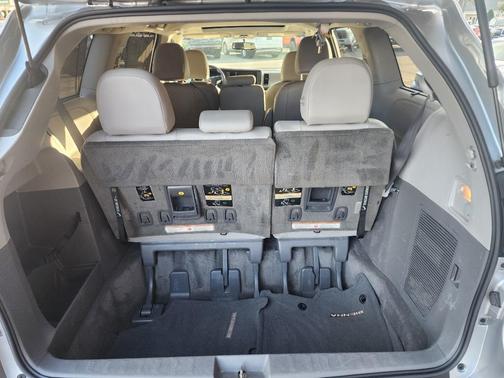 2015 Toyota Sienna XLE