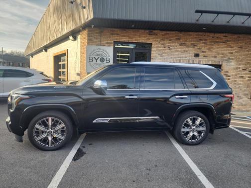 2023 Toyota Sequoia Capstone