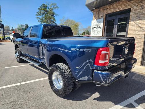 2021 RAM 3500 Big Horn Crew Cab 4x4 8' Box