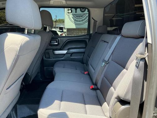 Black 2018 Chevrolet Silverado 1500 2LT