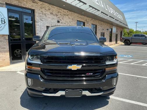 Black 2018 Chevrolet Silverado 1500 2LT