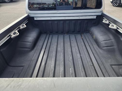 2019 Nissan Frontier SL