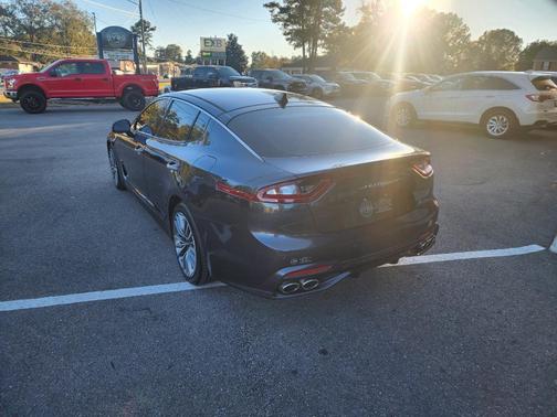 2019 Kia Stinger Base