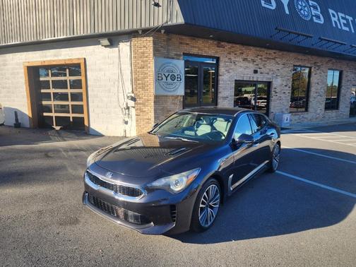 2019 Kia Stinger Base