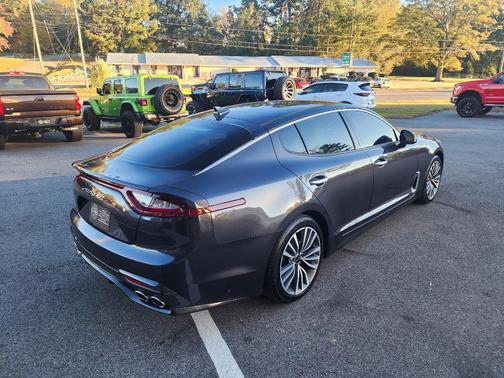 2019 Kia Stinger Base