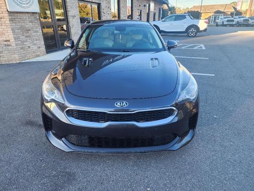 2019 Kia Stinger Base