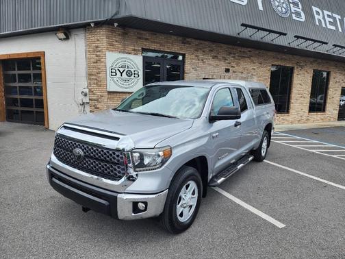 Silver Sky Metallic 2018 Toyota Tundra SR5