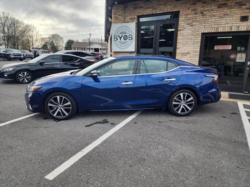 2022 Nissan Maxima SV Xtronic CVT