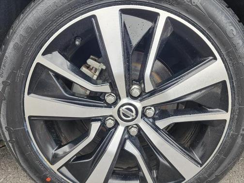 2022 Nissan Maxima SV Xtronic CVT