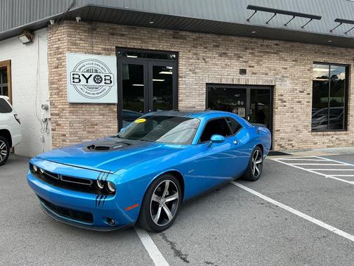 B5 Blue Pearl Coat 2015 Dodge Challenger R/T