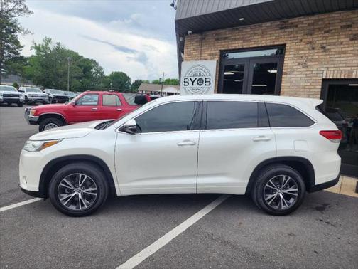 2018 Toyota Highlander LE I4