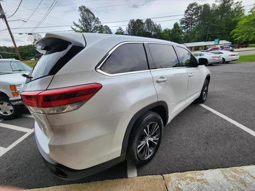 2018 Toyota Highlander LE I4