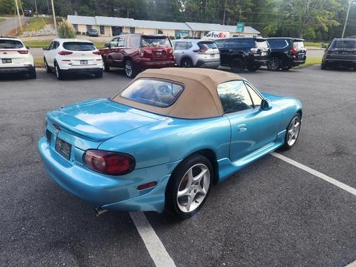 2002 Mazda MX-5 Miata Base