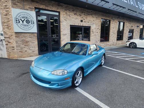 2002 Mazda MX-5 Miata Base