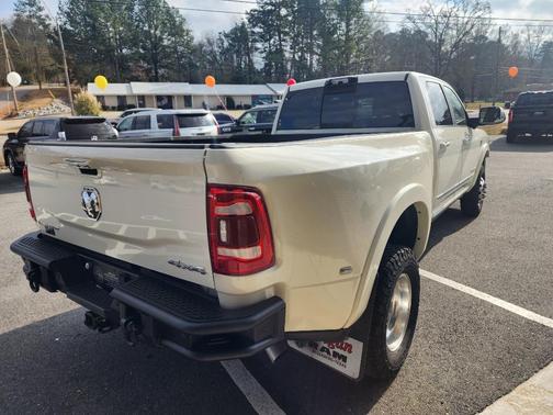 2021 RAM 3500 Limited Crew Cab 4x4 8' Box
