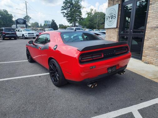 2017 Dodge Challenger R/T 392