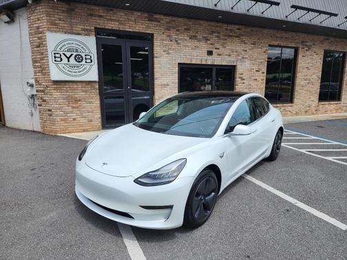 Pearl White Multi-Coat 2020 Tesla Model 3 Standard Range