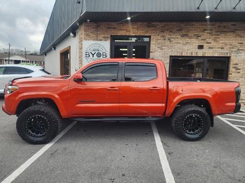 2018 Toyota Tacoma SR5