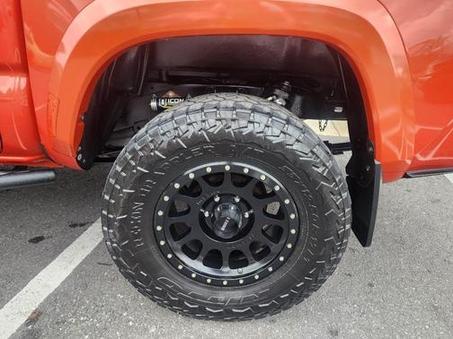 2018 Toyota Tacoma SR5