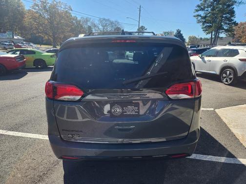 2020 Chrysler Pacifica Touring-L Plus