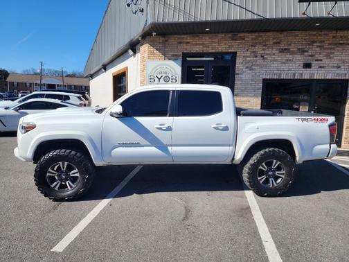 2018 Toyota Tacoma TRD Sport