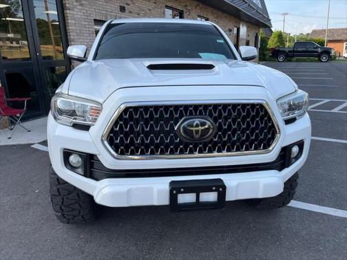 2018 Toyota Tacoma TRD Sport
