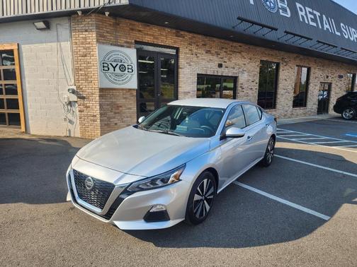 2021 Nissan Altima 2.5 SV