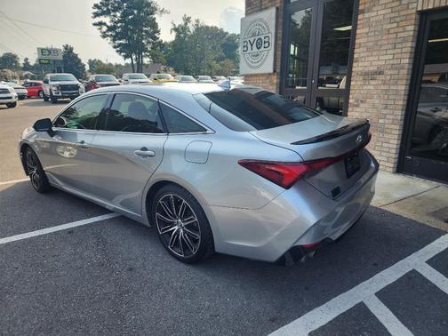2019 Toyota Avalon XSE