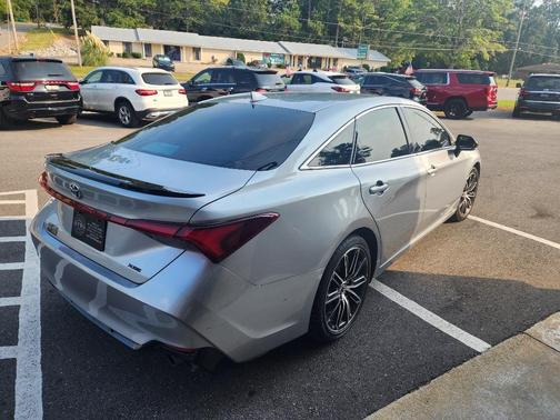 2019 Toyota Avalon XSE