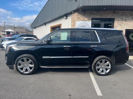 2018 Cadillac Escalade Luxury