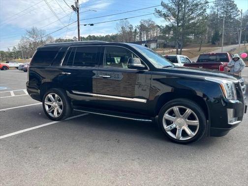 2018 Cadillac Escalade Luxury