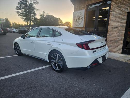 2022 Hyundai SONATA SEL Plus