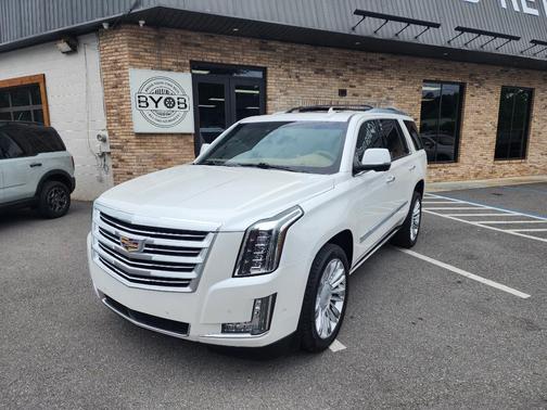 Crystal White Tricoat 2019 Cadillac Escalade Platinum