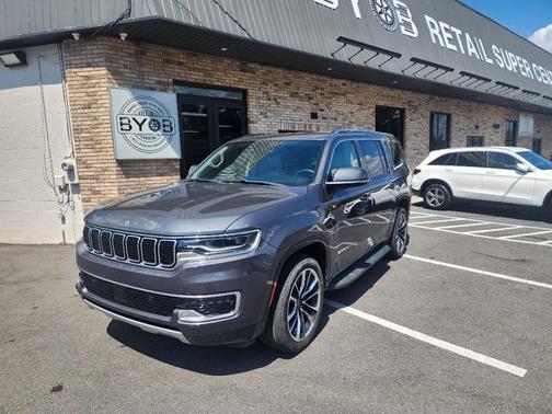 2022 Jeep Wagoneer Series II 4x2