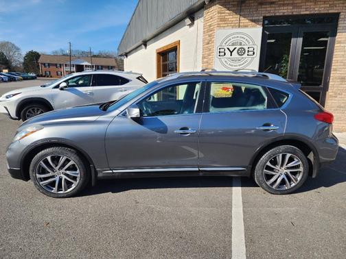 2016 INFINITI QX50 Base