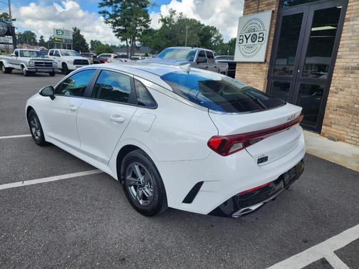 2023 Kia K5 LXS