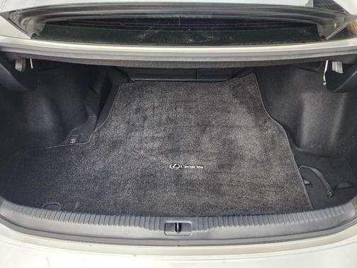 2018 Lexus IS 300 Base