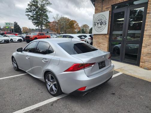 2018 Lexus IS 300 Base