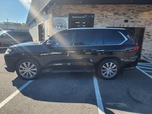 2017 Lexus LX 570 Base