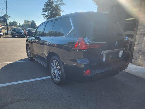 2017 Lexus LX 570 Base