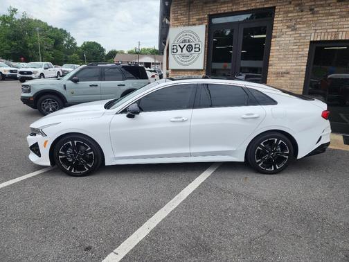 Glacial White Pearl 2022 Kia K5 GT-Line