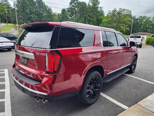 2022 GMC Yukon XL Denali