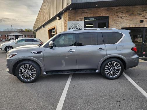 2018 INFINITI QX80 Base