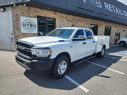 2021 RAM 2500 Tradesman Crew Cab 4x2 8' Box