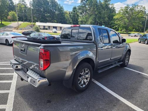 2019 Nissan Frontier SL
