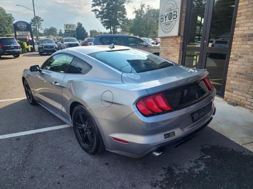 2020 Ford Mustang EcoBoost